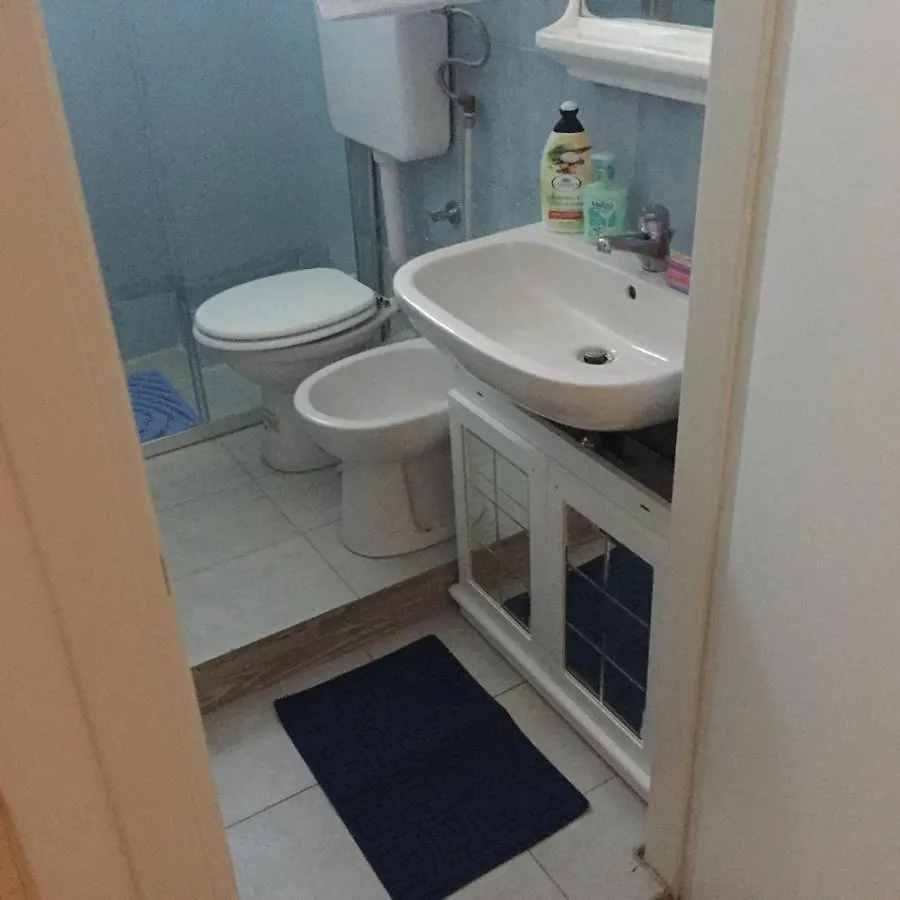 George House Mondello 32 Apartman